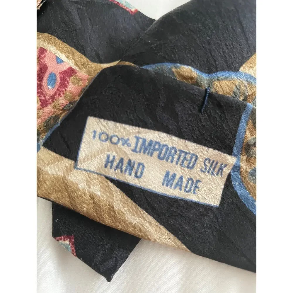 Vintage Carlo Palazzi 100% Silk Hand Made Tie Abstract pattern 57